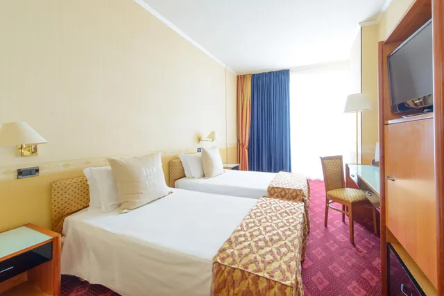 غرفة كلاسيكية ثلاثية، Admiral Art Hotel 3/8