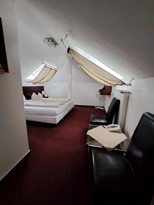 جناح عائلي، Hotel Rosengarten 6/10