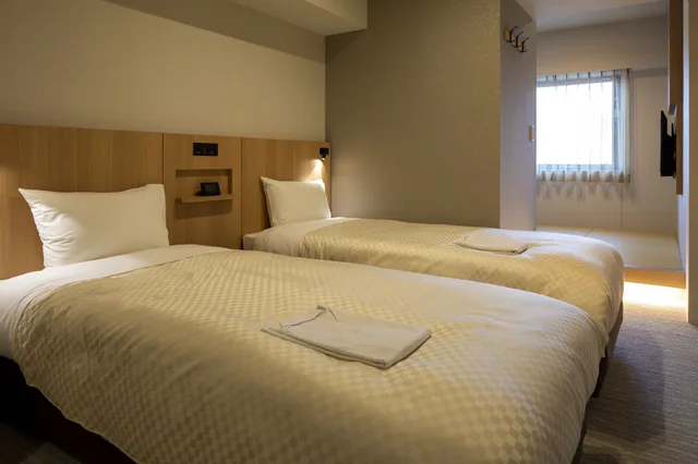 غرفة عائلية بسريرين منفصلين وفرشتي فوتون، Hotel Mid in Kuramae Ekimae 2/6