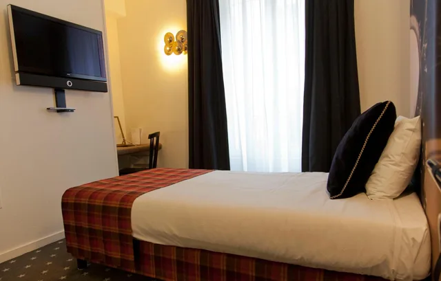 غرفة مفردة، Hotel Du Triangle D Or 1/15