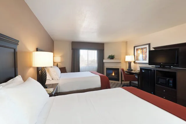 غرفة قياسية بسريرين كوين، Holiday Inn Express Show Low 1/3