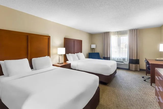 غرفة قياسية بسريرين كوين، Comfort Inn and Suites Sikeston I-55 8/9