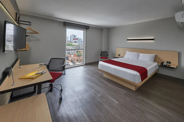 غرفة سوبيريور بسرير كينج، City Express By Marriott Ciudad de Mexico La Villa 4/7