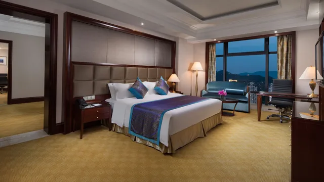 جناح بسرير كينج بغرفة نوم واحدة في طابق مرتفع، Crowne Plaza Deqing Moganshan 1/5