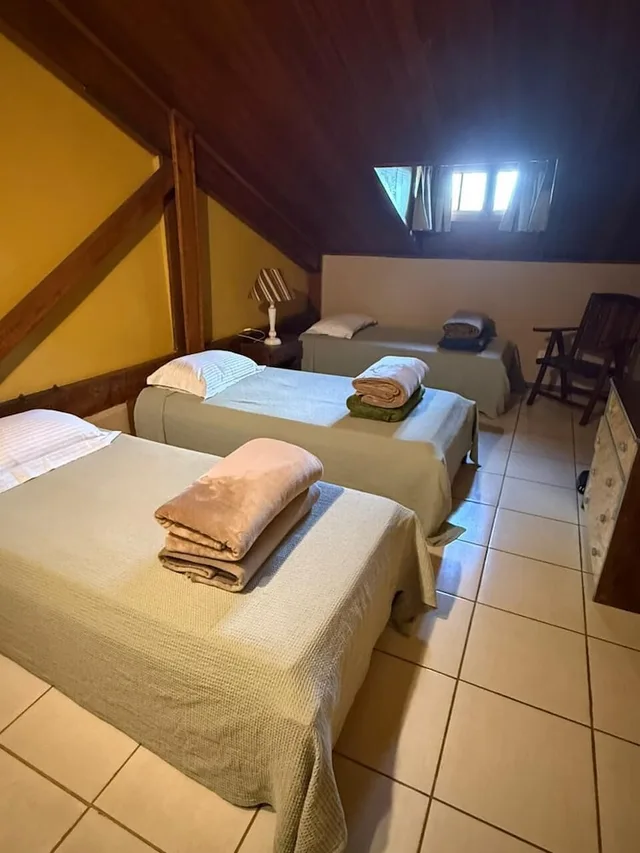 Superior, 1 Double and 3 Single Beds، Pousada Candonga da Serra 4/10