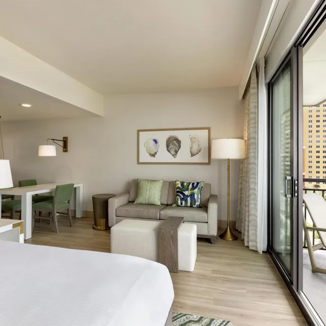 Studio, King Bed, Gulf View, Balcony, Bathtub, Accessible، Embassy Suites by Hilton Panama City Beach Resort 1/3