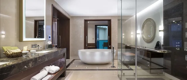 Presidential, Garden, Suite, 2 King Beds, Kitchenette، Hilton Batumi 5/10