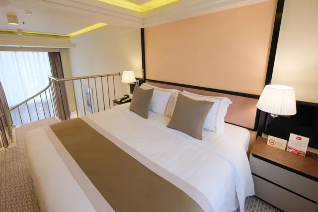 جناح دوبلكس، Prudential Hotel 1/2