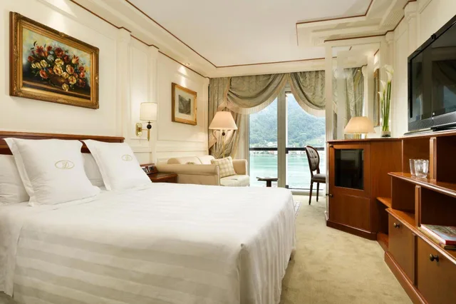 غرفة سوبيريور بإطلالة على البحيرة، Swiss Diamond Hotel Lugano 1/1