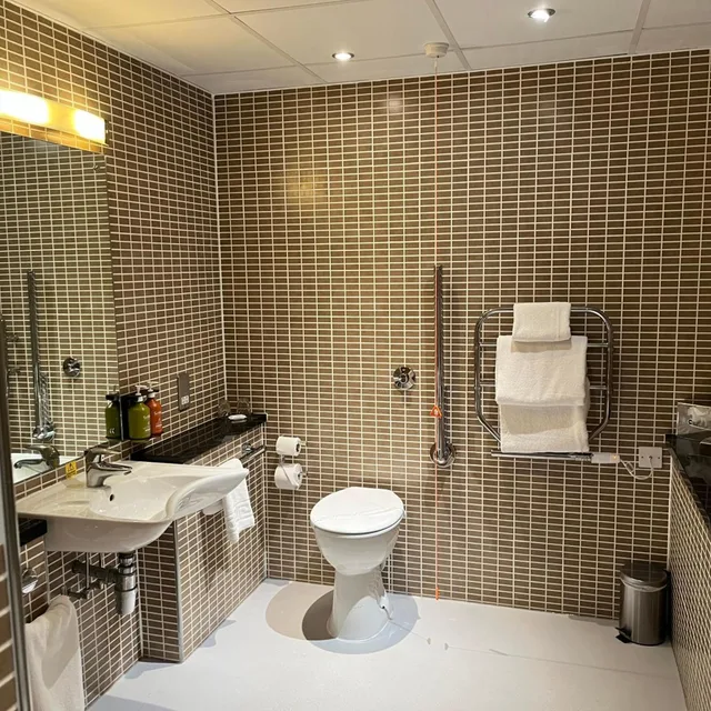 غرفة بسرير مزدوج لذوي الإعاقة، HOLIDAY INN DUMFRIES 8/9