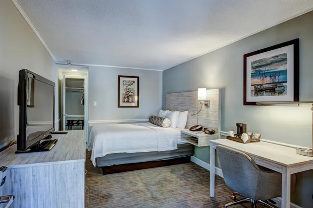 غرفة قياسية بسرير كوين، Best Western Sea Island Inn 1/6