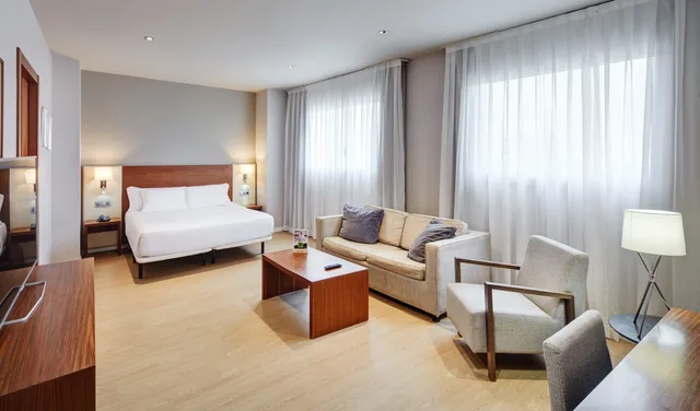 جناح جونيور مفرد، Sercotel Ciutat de Montcada 1/7
