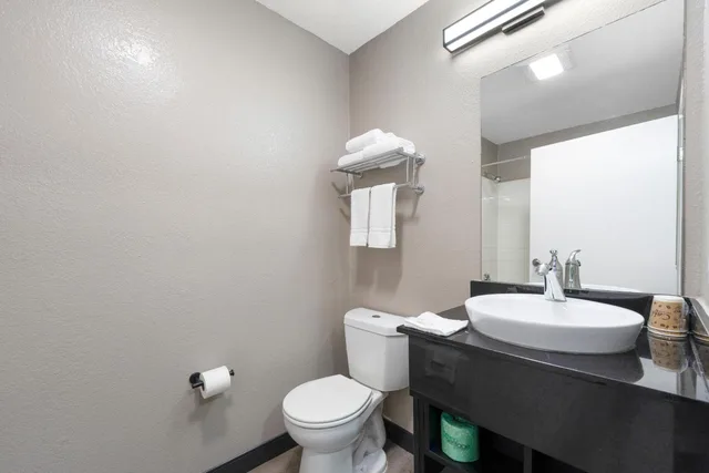 غرفة بسريرين كوين للمدخنين، Studio 6 Extended Stay - Tucker, GA - Atlanta Northlake 6/10