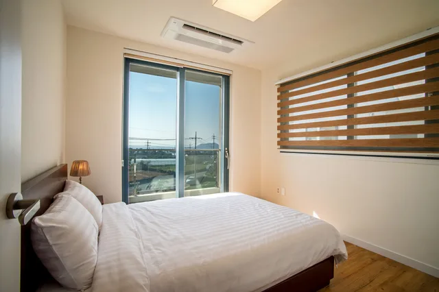 2 Bedrooms, Family Suite, 2 Queen Beds, Poema Stay 3/4