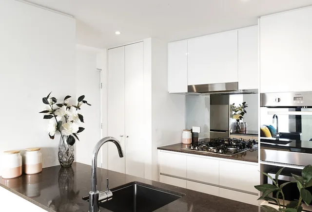شقة بريميير بشرفة بغرفتي نوم، RNR Serviced Apartments North Melbourne 3/3