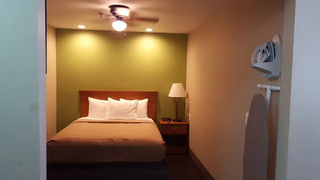 غرفة قياسية بسرير كوين، Rodeway Inn Tuscaloosa near University 9/10