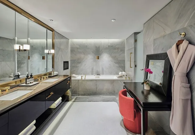 جناح رئاسي بسرير كينج، Waldorf Astoria Beijing 7/7