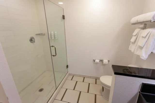 غرفة بسرير كينج مع أريكة، Fairfield Inn & Suites by Marriott Athens I-65 3/5