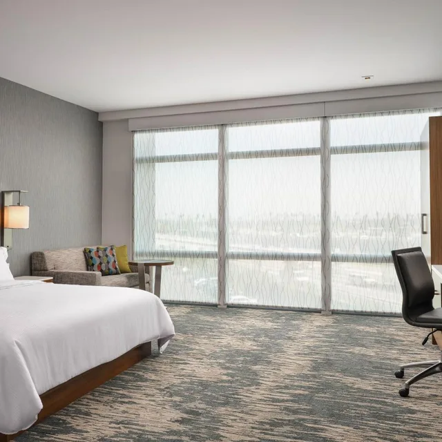 Family Suite, 1 King and 2 Bunk Beds, Sofa, Element Anaheim Resort Convention Center 3/10