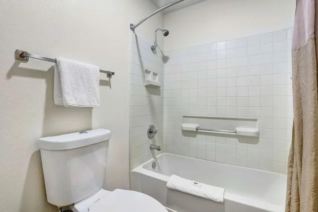 غرفة قياسية بسرير كينج، Motel6 Anderson, CA - Redding Airport 8/8