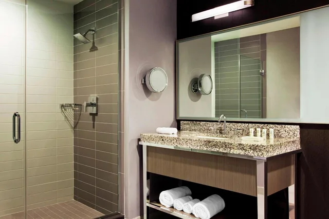 غرفة بسريرين كوين، Le Meridien Tampa, The Courthouse 8/10