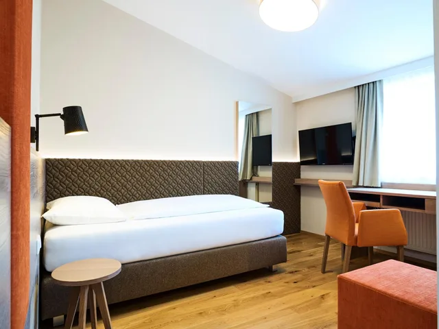 Room, Single, Das Grune Hotel Zur Post - 100 Bio 3/19
