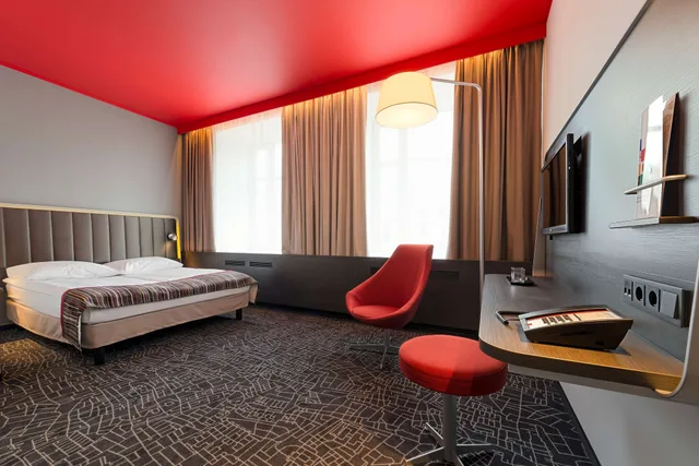 Superior, Queen Bed, Park Inn By Radisson Central Tallinn 3/7