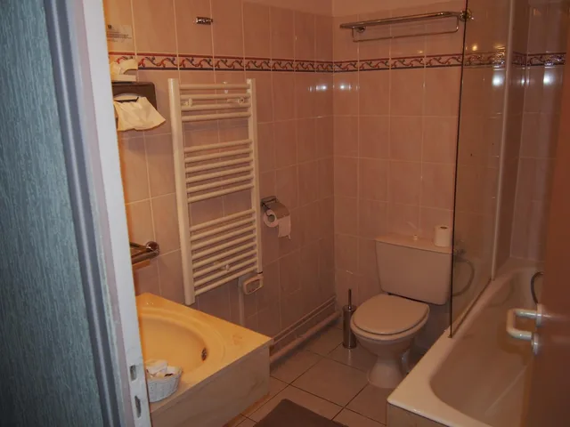 غرفة كومفورت ثلاثية، HOTEL VAL SAINT-HILAIRE 6/6