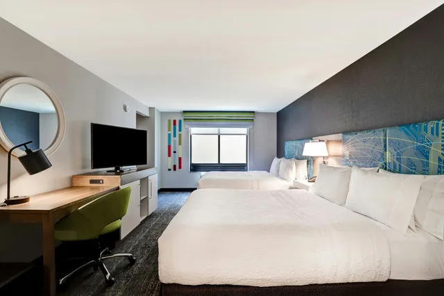 جناح بسريرين كوين لذوي الإعاقة، Hampton Inn St Catharines Niagara On 2/4