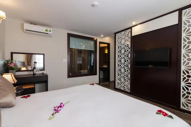 جناح بسرير مزدوج بإطلالة على الجبل بشرفة، Lacasa Sapa Hotel (Ex. Hoang Ha Sapa Hotel) 2/2