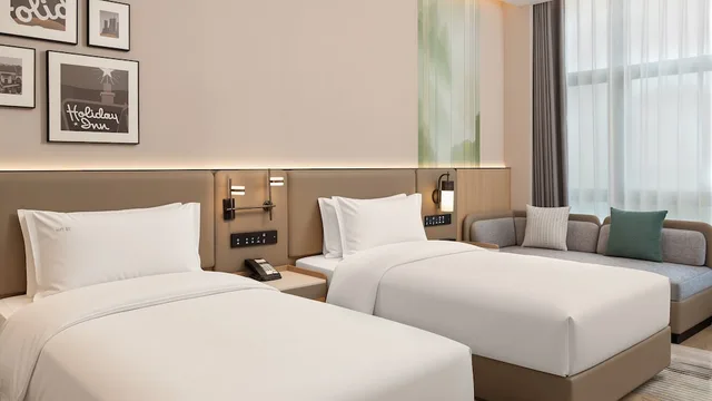 Standard, Twin Beds, Holiday Inn Wuhu Jiangbei New Area by IHG 2/2