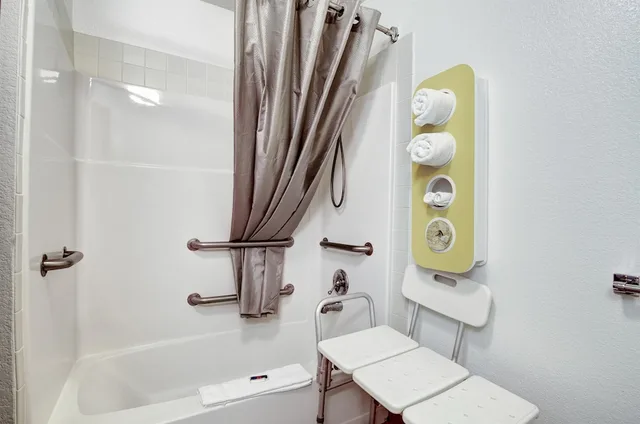 غرفة قياسية بسريرين كوين، Motel6 Colby, KS 5/5