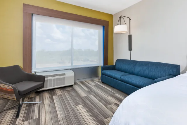 جناح بسريرين كوين، Holiday Inn Express Suites Grand Rapids Airport South 4/5