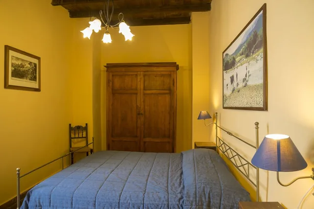 شقة بسرير مزدوج بغرفة نوم واحدة مع أريكة، VILLA GRASSINA 2/3