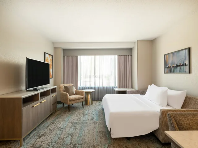 1 Bedroom, Suite, 2 Queen Beds, Homewood Suites by Hilton Toledo Downtown 2/3