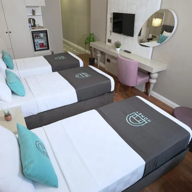 غرفة أساسية ثلاثية، Homey Airport Hotel 10/10