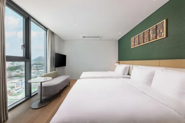 Premium, Luxury, Privilege, 1 Double and 1 Single Bed, Mercure Ambassador Seoul Dongdaemun 2/4