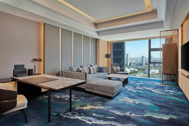 جناح ديلوكس بسرير كينج، Hilton Yancheng 1/1