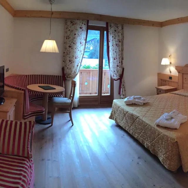 Superior, Double Bed, Campiglio Bellavista 2/8