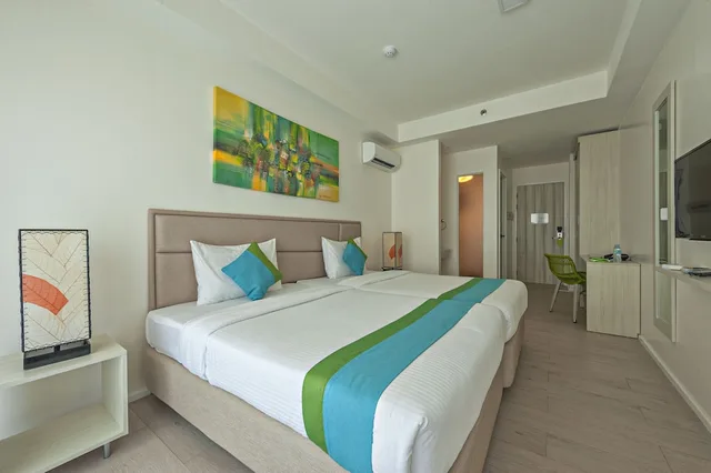Deluxe, 2 Double Beds, Lime Hotel Boracay 1/5