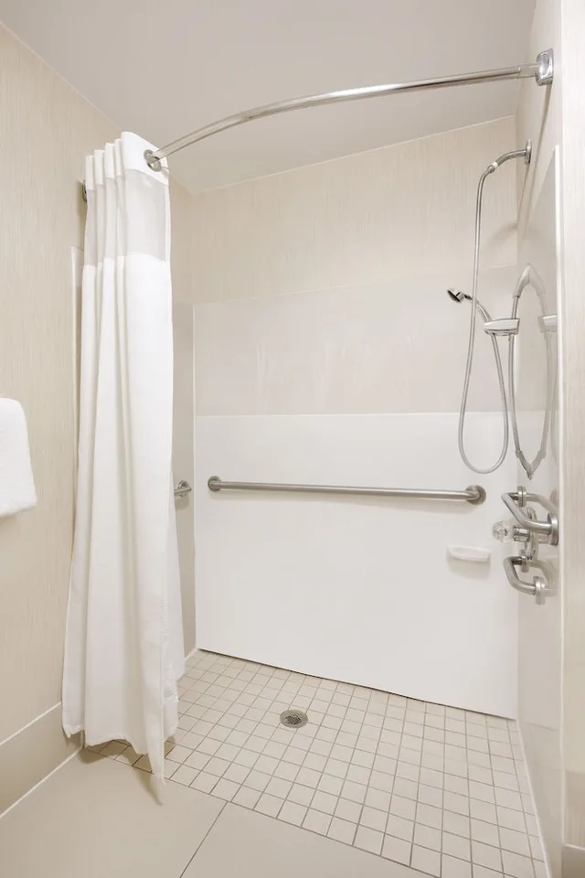 1 Bedroom, Suite, King Bed, Sofa, Accessible, Residence Inn by Marriott Indianapolis Airport 3/3