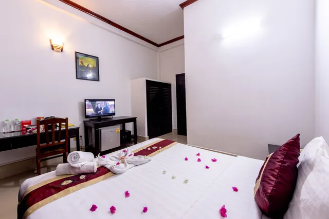 غرفة ديلوكس بسرير مزدوج، Central Night Hotel 4/8