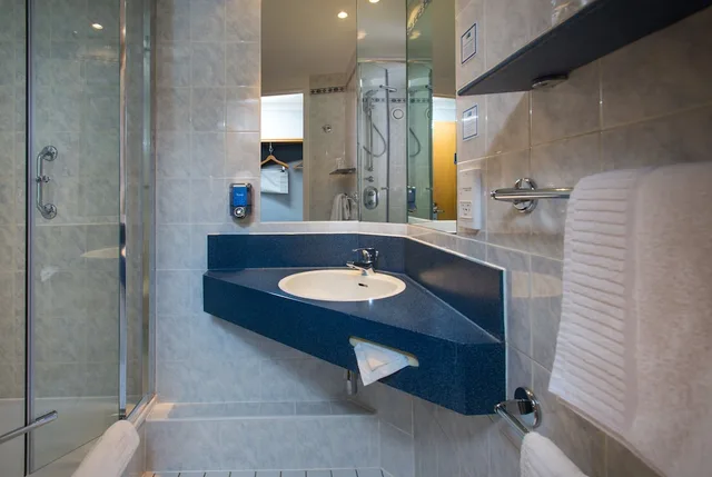 غرفة قياسية بسرير فردي، Holiday Inn Express Manchester - Salford Quays 2/2