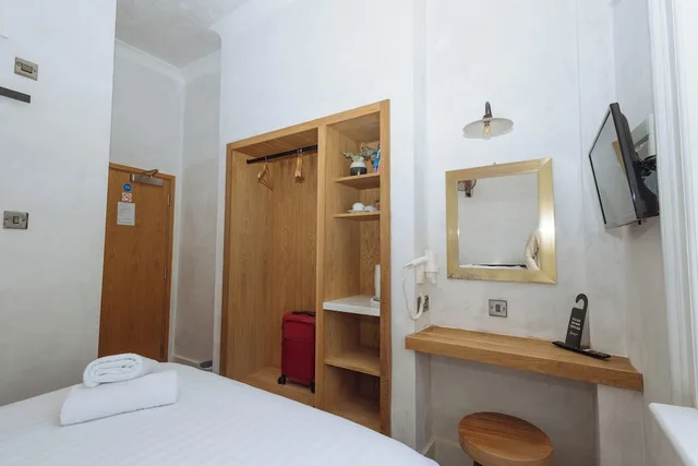 Oasis, Deluxe, Double Bed, Garden View, Central Hotel 6/8