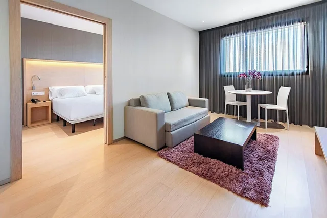 جناح جونيور بسرير كوين، Sercotel Hola Tafalla 3/6