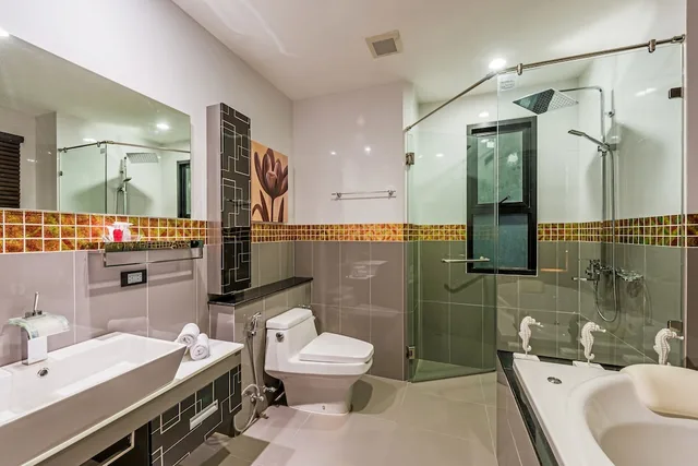 Family Suite, King Bed, Sofa, Balcony, Chalong Miracle Lakeview Resort & Spa 4/5