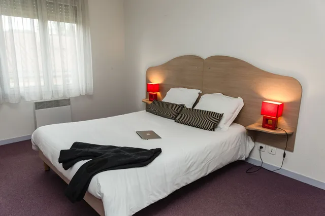 شقة بسريرين منفصلين بغرفتي نوم مع أريكة، Garden City Lyon Lissieu 3/5