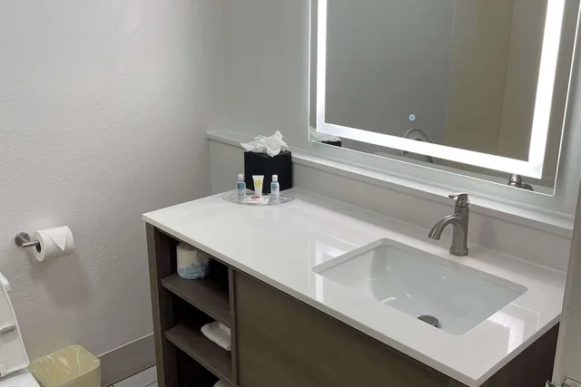 غرفة بسرير كينج، Comfort Inn Indianapolis South I-65 6/9