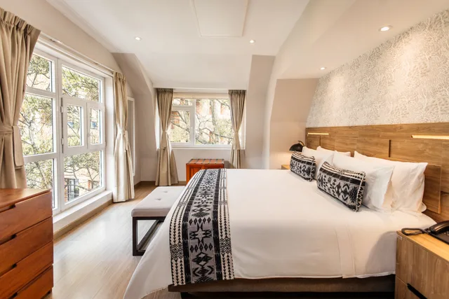 جناح، Hotel Porton Bogota 1/5