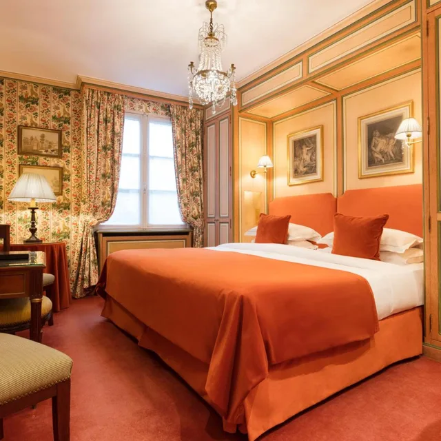جناح بسرير مزدوج، Duc De Saint-Simon 6/10